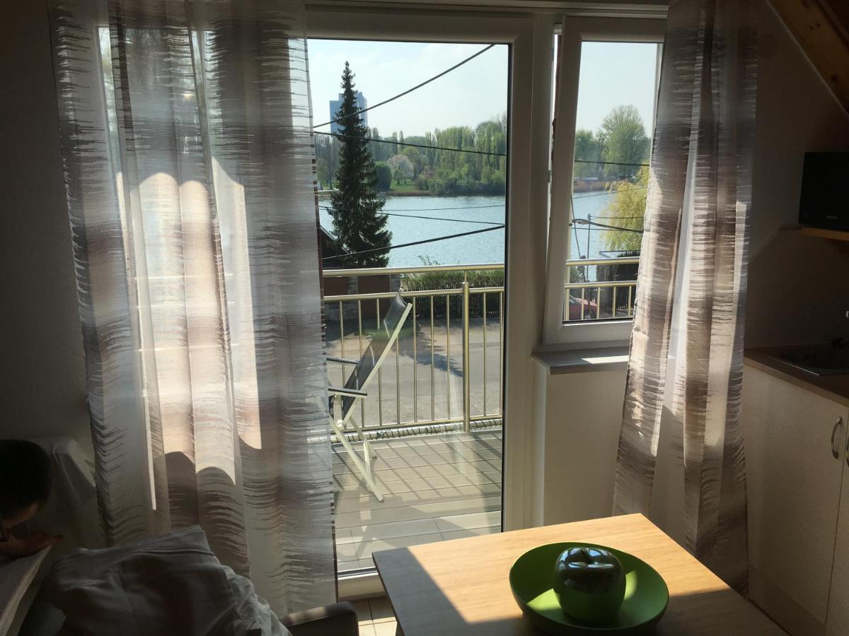 Ajo Balcony Lake View Studio Apartments - Self-Check-In Вена Экстерьер фото
